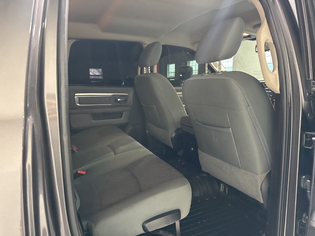 2017 Ram 2500 Big Horn 4x4 Mega Cab 6'4" Box - 22979078 - 46