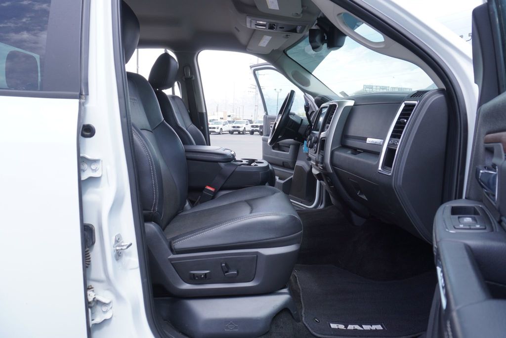 2017 Ram 2500 LARAMIE - 23014412 - 20