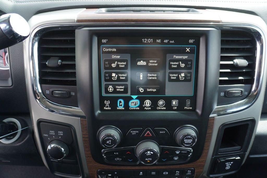 2017 Ram 2500 LARAMIE - 23014412 - 32