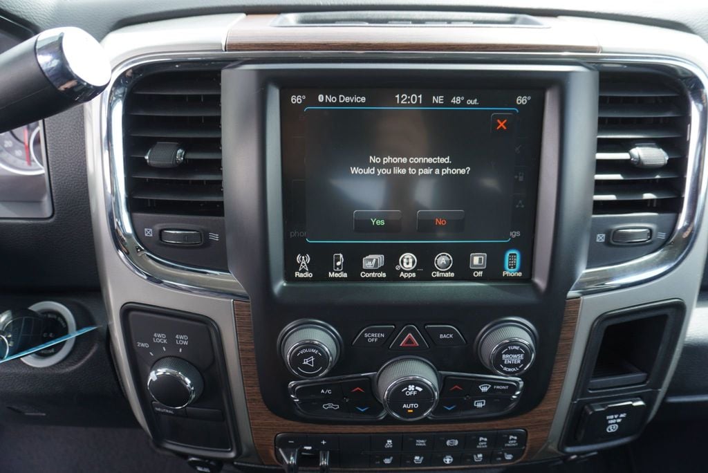 2017 Ram 2500 LARAMIE - 23014412 - 34