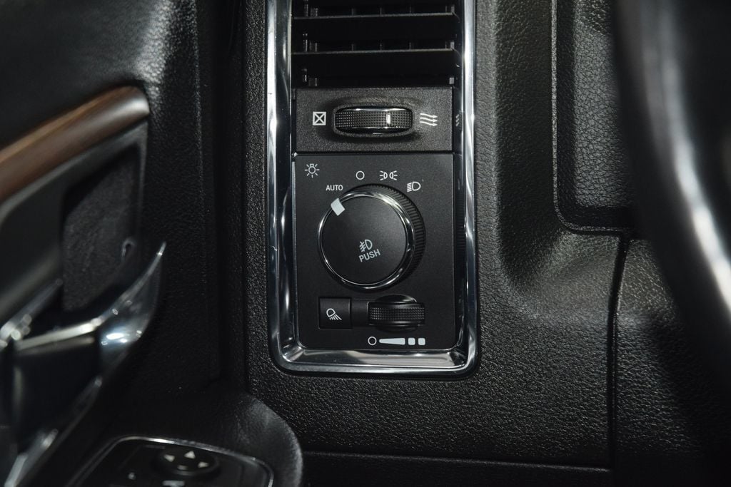 2017 Ram 2500 Laramie Sport  - 22992210 - 29