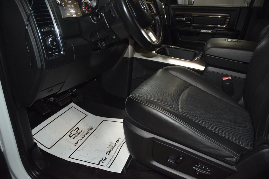 2017 Ram 2500 Laramie Sport  - 22992210 - 33