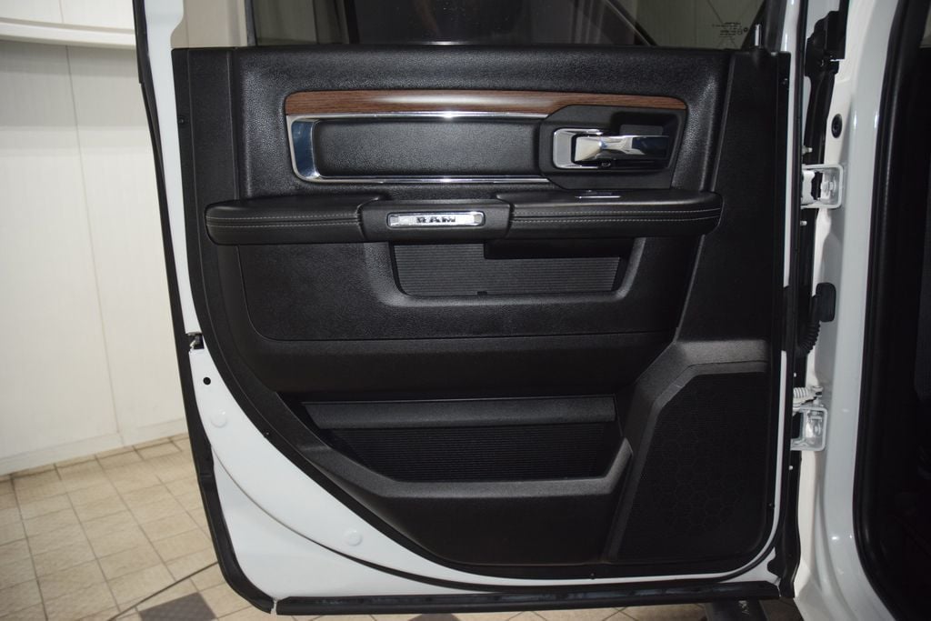 2017 Ram 2500 Laramie Sport  - 22992210 - 37