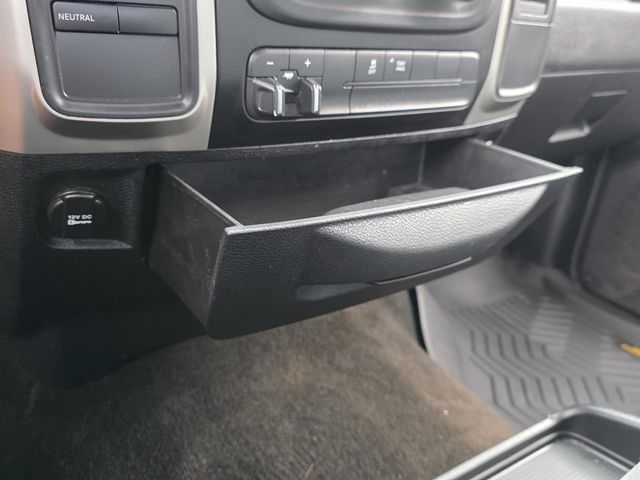 2017 Ram 2500 SLT 4x4 Crew Cab 6'4" Box - 22993320 - 12