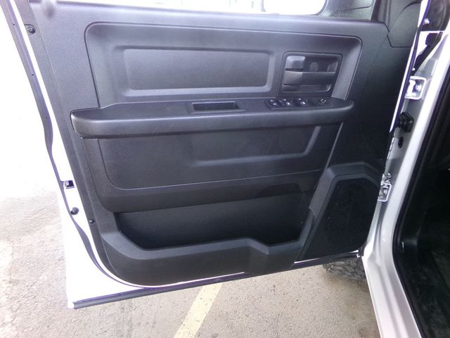 2017 Ram 2500 Tradesman 4x4 Crew Cab 6'4" Box - 23000137 - 8