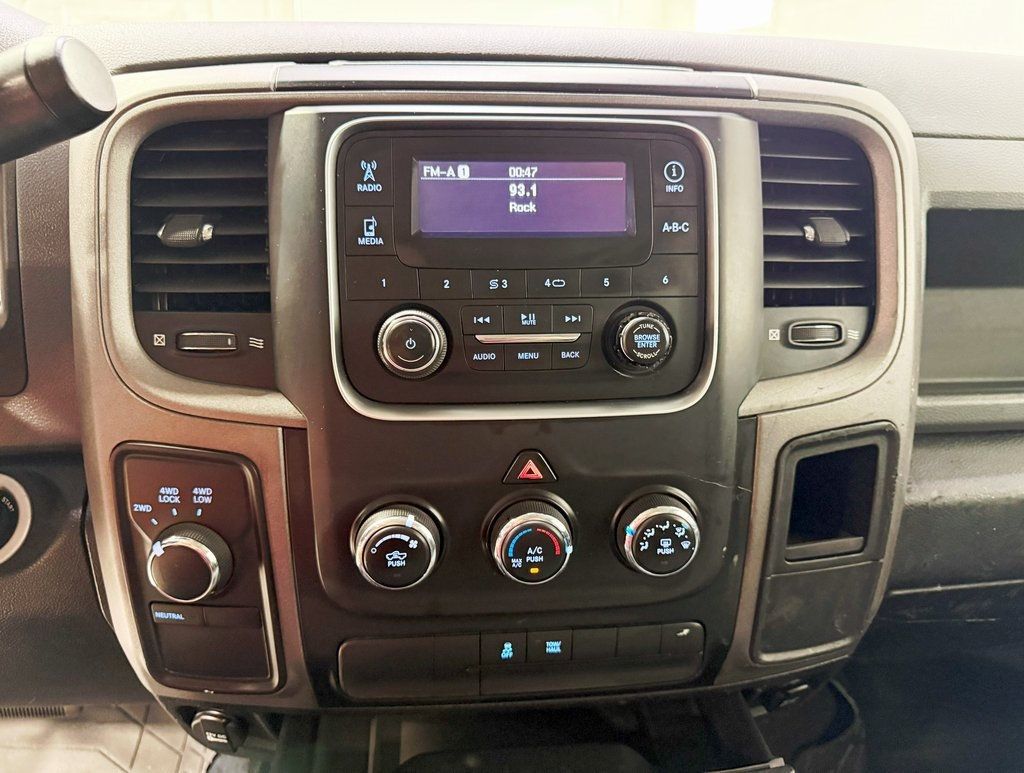 2017 Ram 2500 Tradesman 4x4 Reg Cab 8' Box - 22897467 - 14