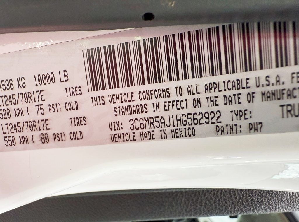 2017 Ram 2500 Tradesman 4x4 Reg Cab 8' Box - 22897467 - 27