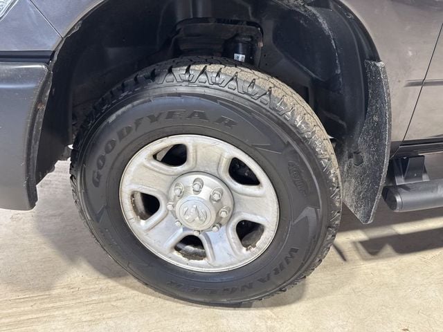 2017 Ram 2500 Tradesman 4x4 Reg Cab 8' Box - 23009310 - 1