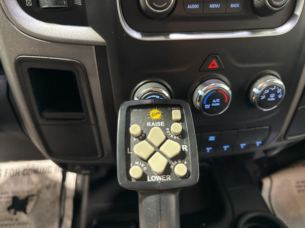 2017 Ram 2500 Tradesman 4x4 Reg Cab 8' Box - 23009310 - 19