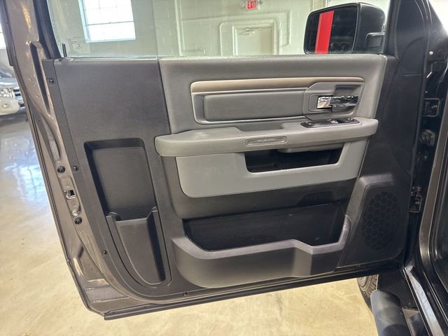 2017 Ram 2500 Tradesman 4x4 Reg Cab 8' Box - 23009310 - 24