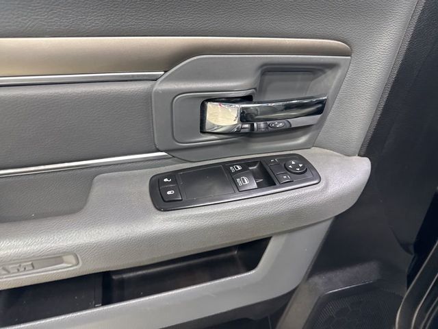 2017 Ram 2500 Tradesman 4x4 Reg Cab 8' Box - 23009310 - 25