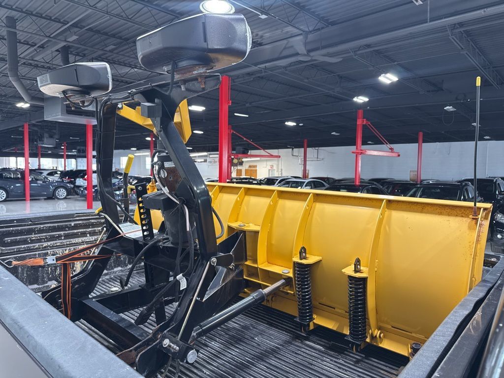 2017 Ram 2500 Tradesman 4x4 Reg Cab 8' Box - 23009310 - 32