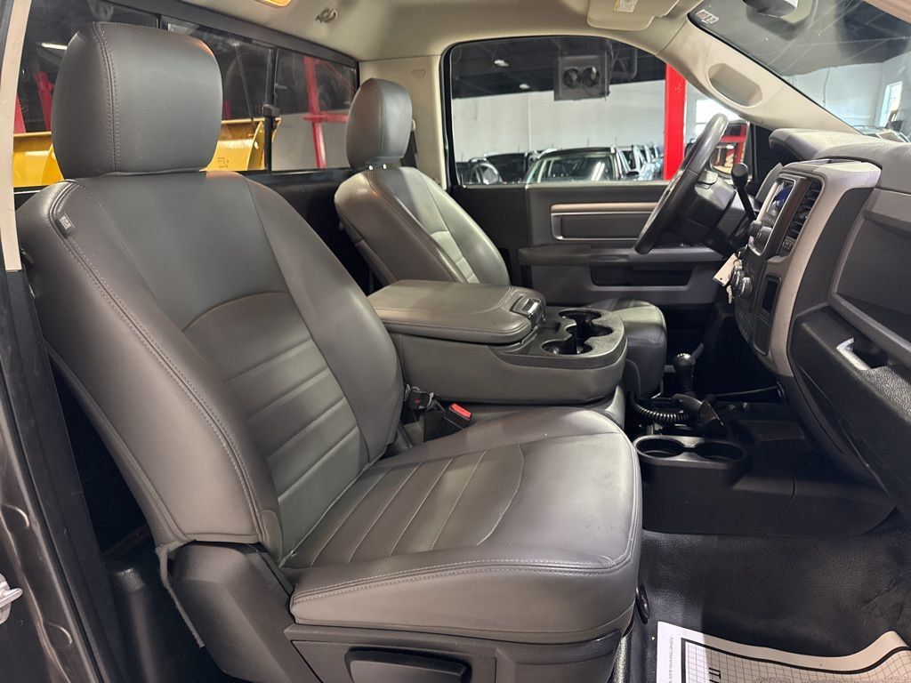 2017 Ram 2500 Tradesman 4x4 Reg Cab 8' Box - 23009310 - 35