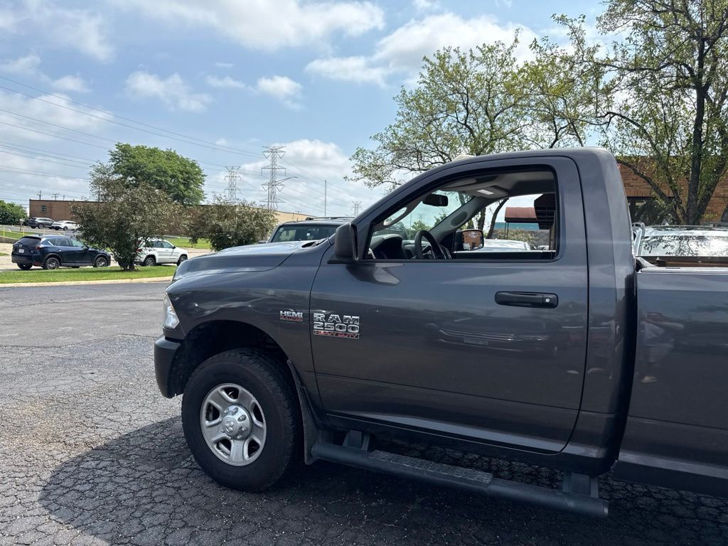 2017 Ram 2500 Tradesman 4x4 Reg Cab 8' Box - 23049155 - 1