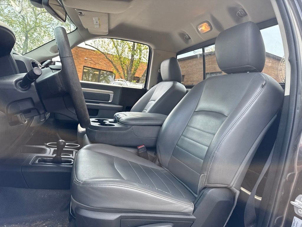 2017 Ram 2500 Tradesman 4x4 Reg Cab 8' Box - 23049155 - 2