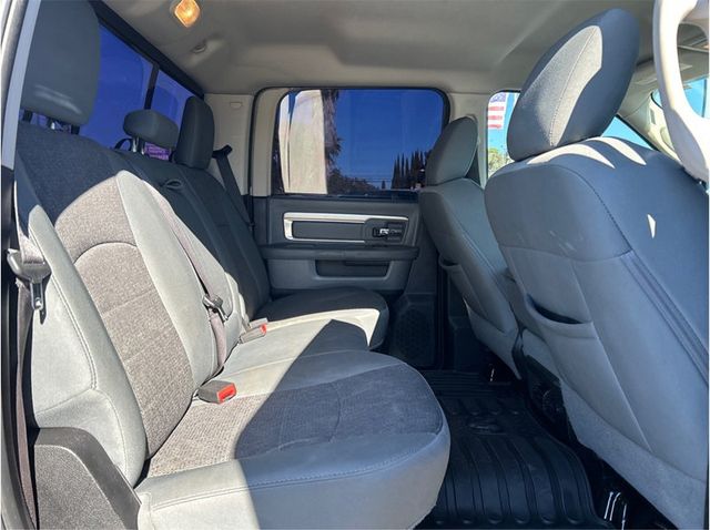 2017 Ram 2500 Crew Cab BIG HORN 4X4 LONG BED 6.4L GAS BACK UP CAM - 23078581 - 26