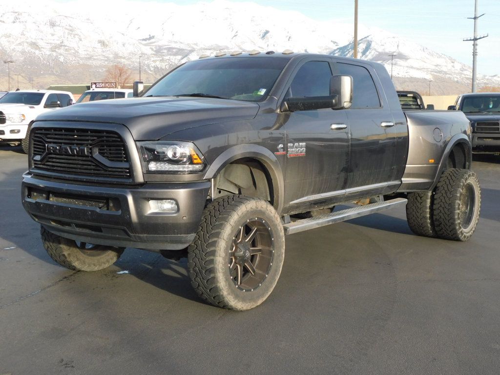 2017 Ram 3500 LARAMIE - 22732435 - 0