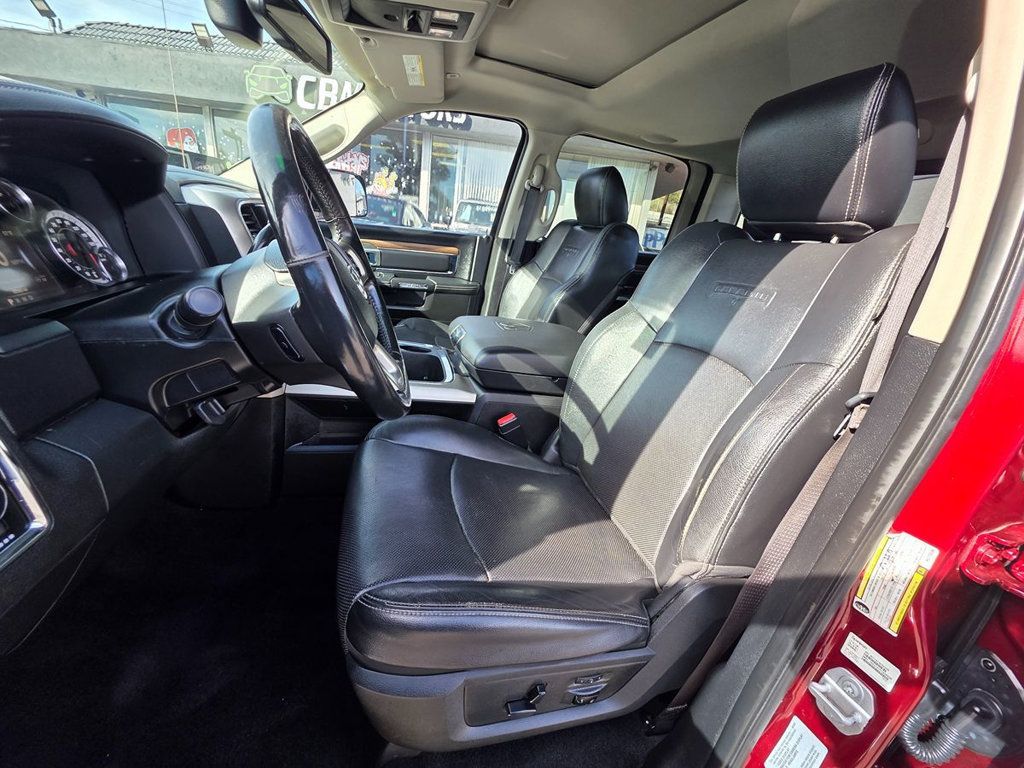 2017 Ram 3500 Laramie 4x4 Crew Cab 8' Box - 22959432 - 12