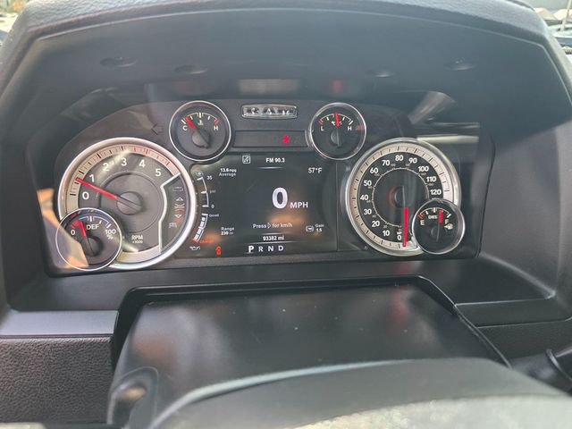 2017 Ram 3500 Laramie 4x4 Crew Cab 8' Box - 22959432 - 15