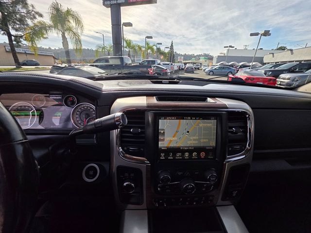 2017 Ram 3500 Laramie 4x4 Crew Cab 8' Box - 22959432 - 18