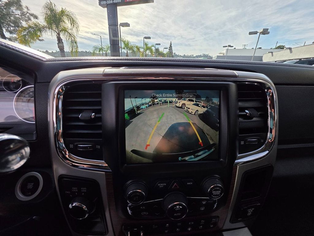 2017 Ram 3500 Laramie 4x4 Crew Cab 8' Box - 22959432 - 20