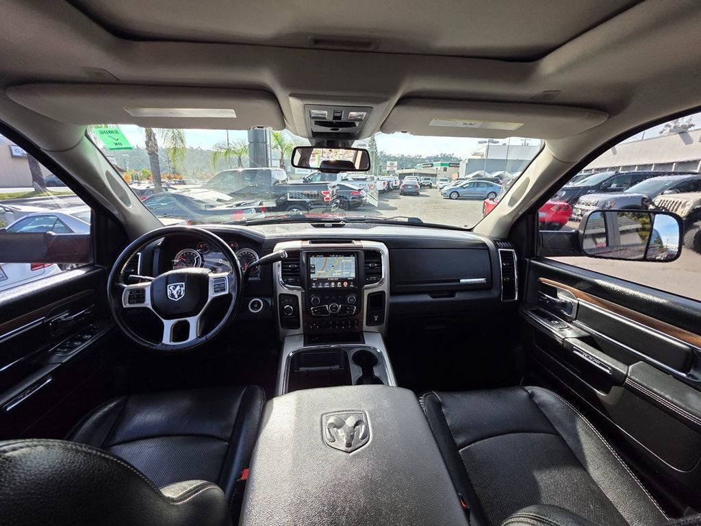 2017 Ram 3500 Laramie 4x4 Crew Cab 8' Box - 22959432 - 23