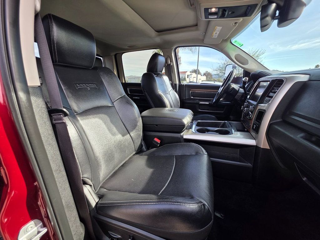 2017 Ram 3500 Laramie 4x4 Crew Cab 8' Box - 22959432 - 27