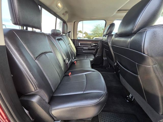 2017 Ram 3500 Laramie 4x4 Crew Cab 8' Box - 22959432 - 29