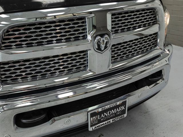 2017 Ram 3500 Laramie 4x4 Mega Cab 6'4" Box - 23016853 - 10