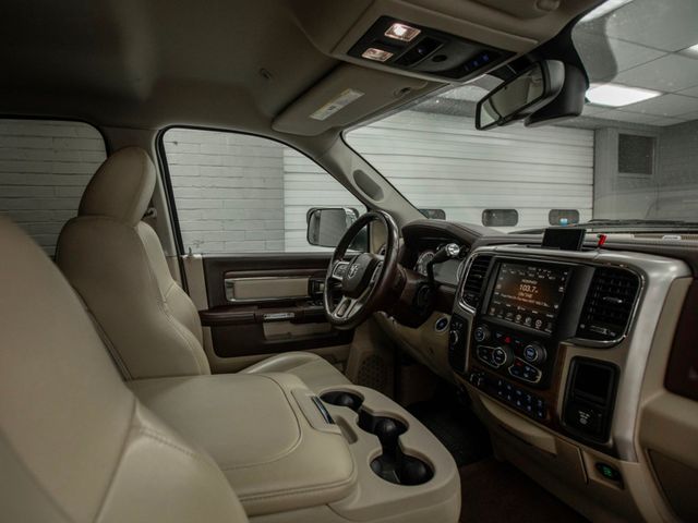 2017 Ram 3500 Laramie 4x4 Mega Cab 6'4" Box - 23016853 - 16