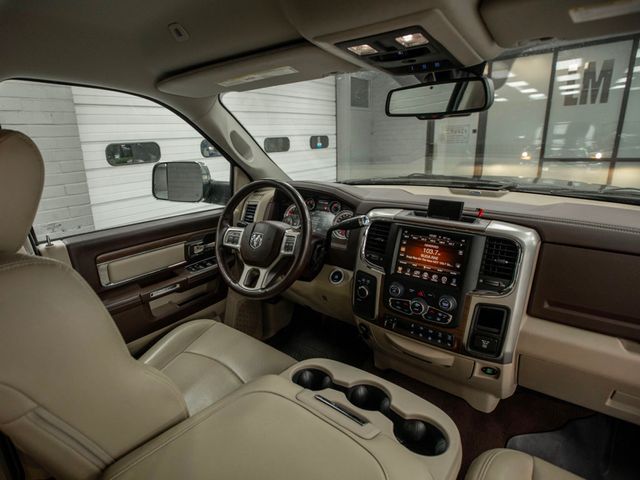 2017 Ram 3500 Laramie 4x4 Mega Cab 6'4" Box - 23016853 - 17