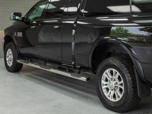 2017 Ram 3500 Laramie 4x4 Mega Cab 6'4" Box - 23016853 - 41