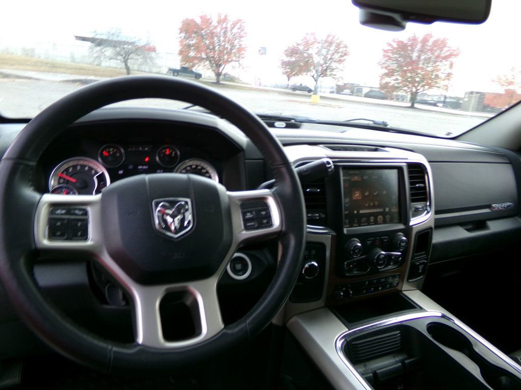 2017 Ram 3500 Laramie 4x4 Mega Cab 6'4" Box - 22944951 - 9