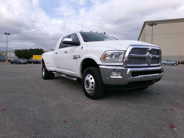 2017 Ram 3500 Laramie 4x4 Mega Cab 6'4" Box - 22944951 - 3