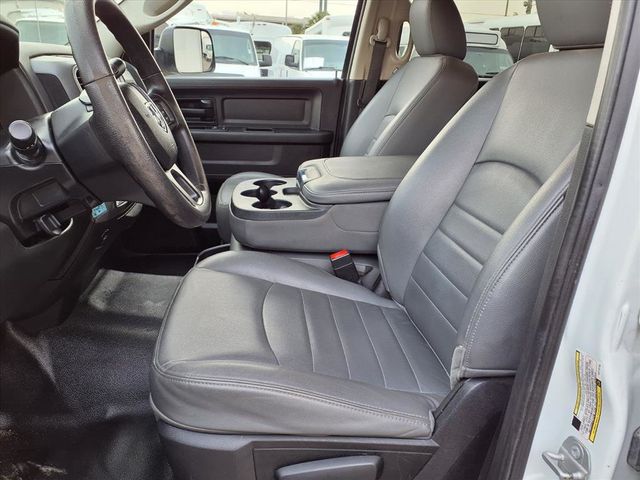 2017 Ram 3500 Tradesman 4x2 Crew Cab 8' Box - 22952796 - 12