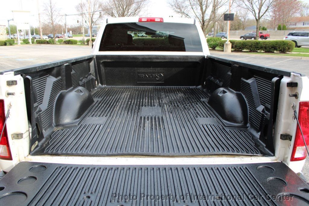2017 Ram 3500 Tradesman 4x4 Crew Cab 8' Box - 22837853 - 17