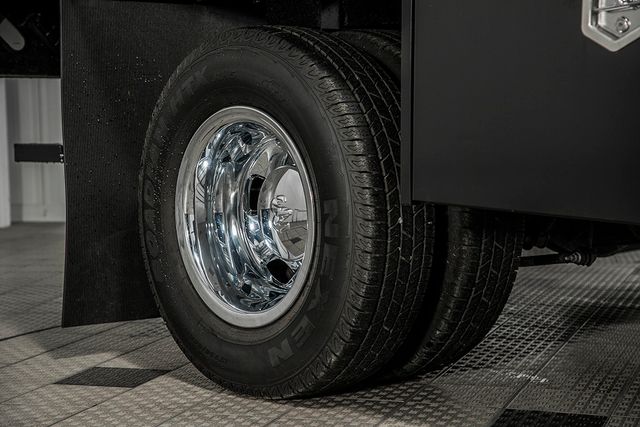 2017 Ram 3500 Chassis Cab 3500 CREW 4X4 * 6.7 CUMMINS * AISIN * NEW CONCRETE BODY - 17543662 - 14