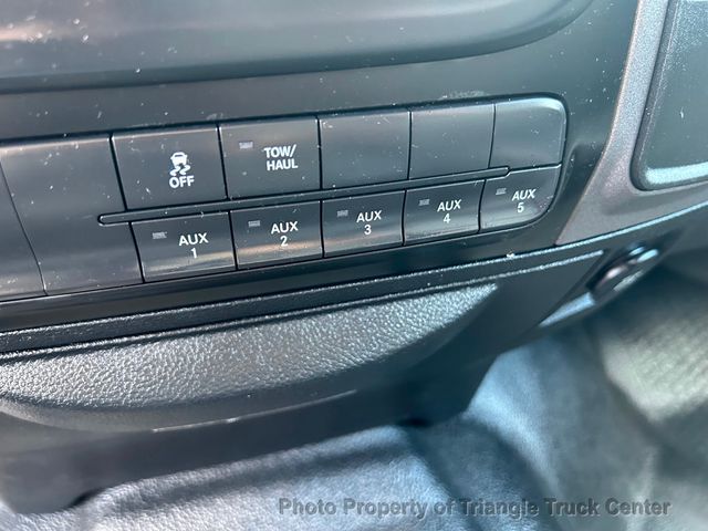 2017 Ram 3500HD CREW CAB STAKE BODY JUST 26k MILES! LIFT GATE! SUPER CLEAN UNIT! 100 PICTURES! - 22863621 - 22