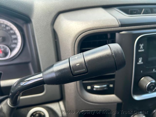 2017 Ram 3500HD CREW CAB STAKE BODY JUST 26k MILES! LIFT GATE! SUPER CLEAN UNIT! 100 PICTURES! - 22863621 - 25