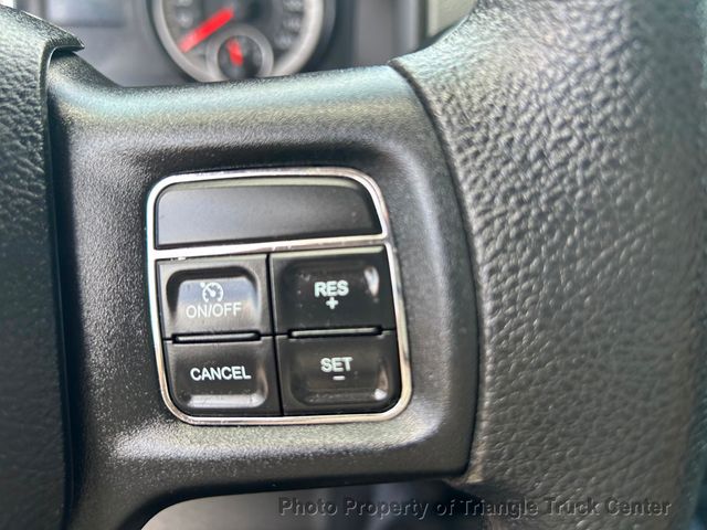 2017 Ram 3500HD CREW CAB STAKE BODY JUST 26k MILES! LIFT GATE! SUPER CLEAN UNIT! 100 PICTURES! - 22863621 - 26