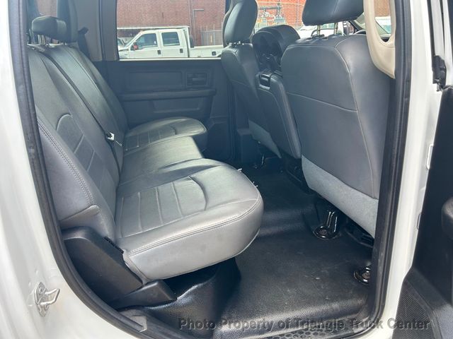 2017 Ram 3500HD CREW CAB STAKE BODY JUST 26k MILES! LIFT GATE! SUPER CLEAN UNIT! 100 PICTURES! - 22863621 - 38