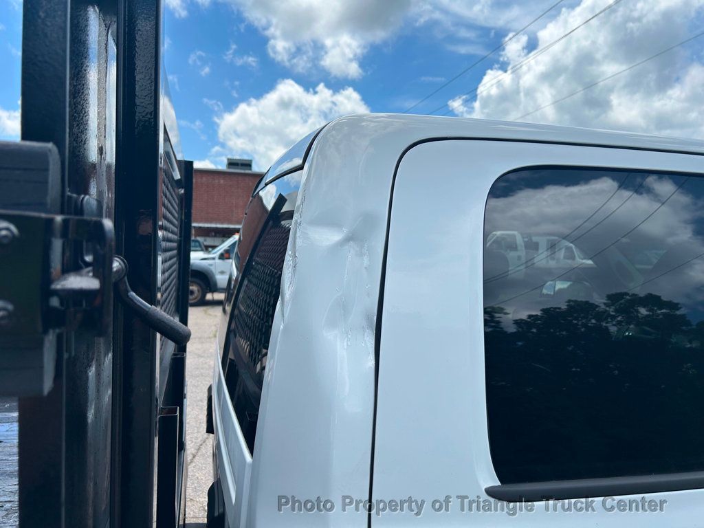 2017 Ram 3500HD CREW CAB STAKE BODY JUST 26k MILES! LIFT GATE! SUPER CLEAN UNIT! 100 PICTURES! - 22863621 - 41
