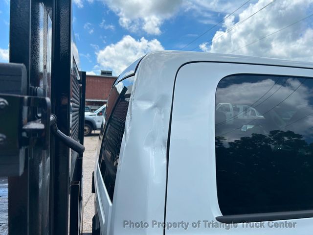 2017 Ram 3500HD CREW CAB STAKE BODY JUST 26k MILES! LIFT GATE! SUPER CLEAN UNIT! 100 PICTURES! - 22863621 - 41