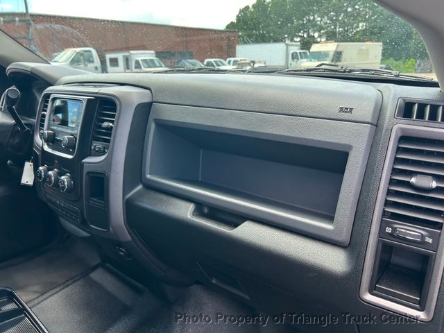 2017 Ram 3500HD CREW CAB STAKE BODY JUST 26k MILES! LIFT GATE! SUPER CLEAN UNIT! 100 PICTURES! - 22863621 - 46