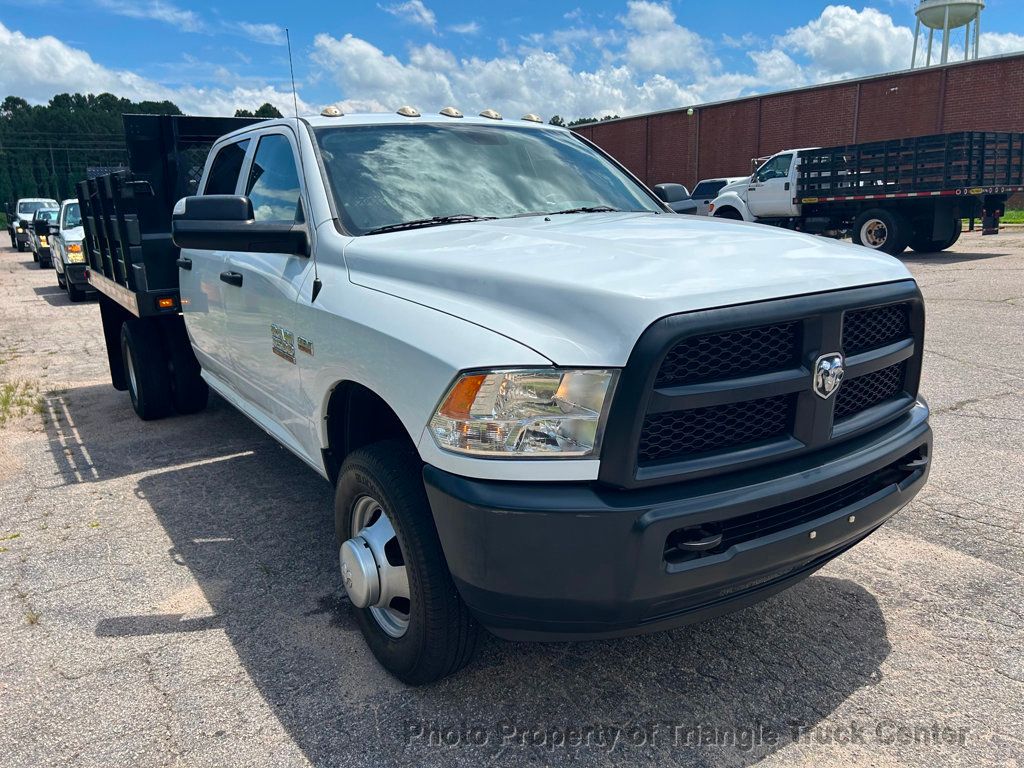 2017 Ram 3500HD CREW CAB STAKE BODY JUST 26k MILES! LIFT GATE! SUPER CLEAN UNIT! 100 PICTURES! - 22863621 - 5