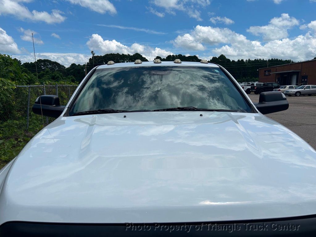 2017 Ram 3500HD CREW CAB STAKE BODY JUST 26k MILES! LIFT GATE! SUPER CLEAN UNIT! 100 PICTURES! - 22863621 - 59