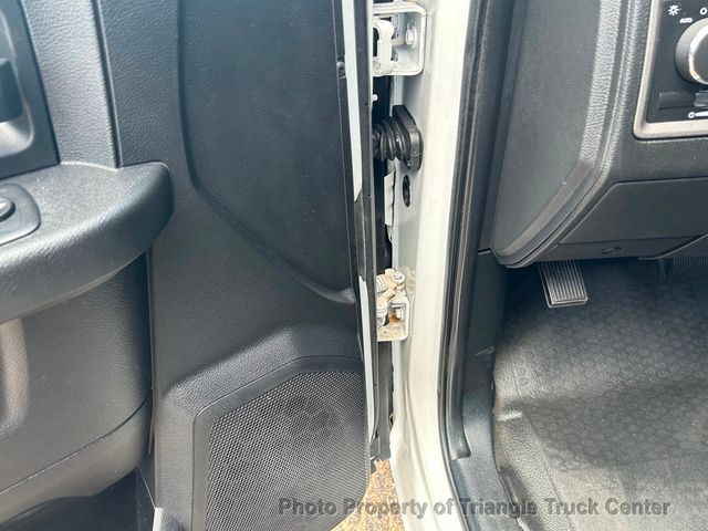 2017 Ram 3500HD CREW CAB STAKE BODY JUST 26k MILES! LIFT GATE! SUPER CLEAN UNIT! 100 PICTURES! - 22863621 - 76