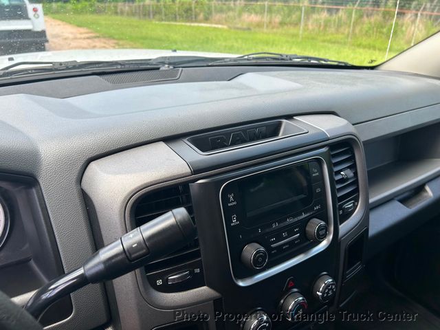 2017 Ram 3500HD CREW CAB STAKE BODY JUST 26k MILES! LIFT GATE! SUPER CLEAN UNIT! 100 PICTURES! - 22863621 - 93