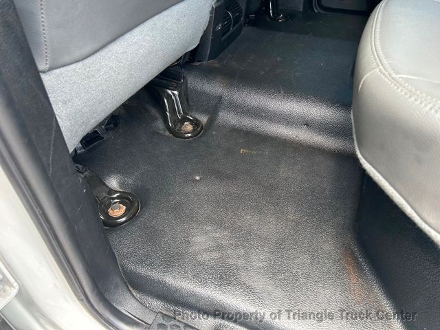 2017 Ram 3500HD CREW CAB STAKE BODY JUST 26k MILES! LIFT GATE! SUPER CLEAN UNIT! 100 PICTURES! - 22863621 - 95