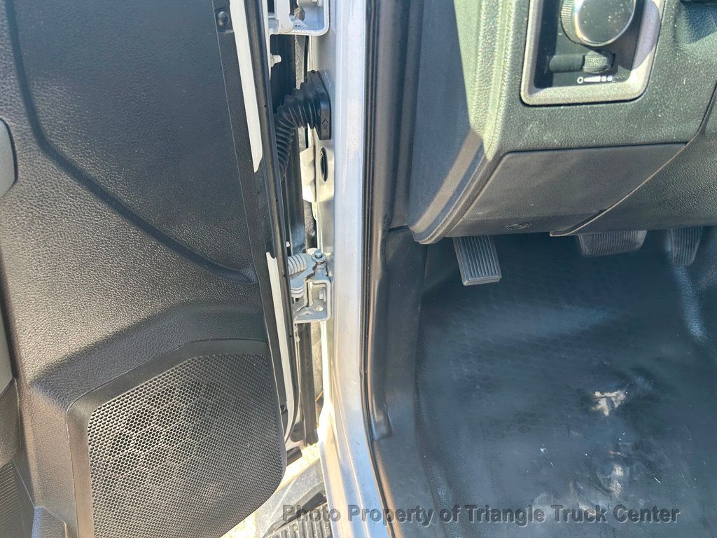 2017 Ram 3500HD WALK IN UTILITY JUST 21k MILES! FULL POWER EQUIPMENT! SUPER CLEAN UNIT! - 22928952 - 10